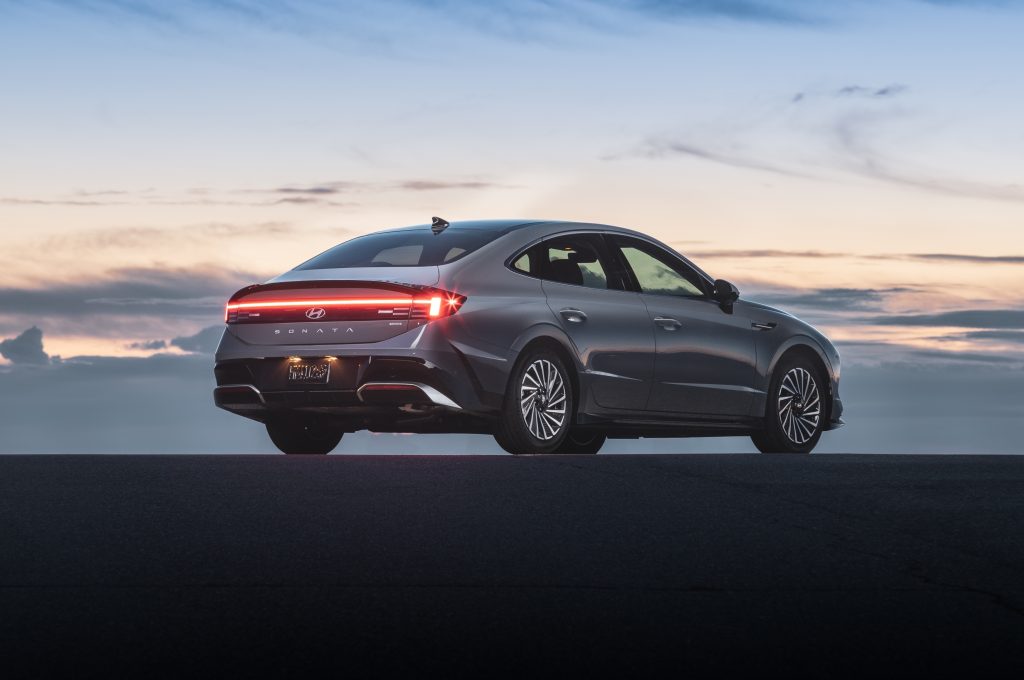 Hyundai SONATA