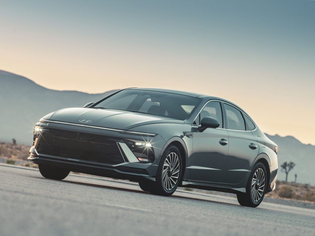 Hyundai SONATA