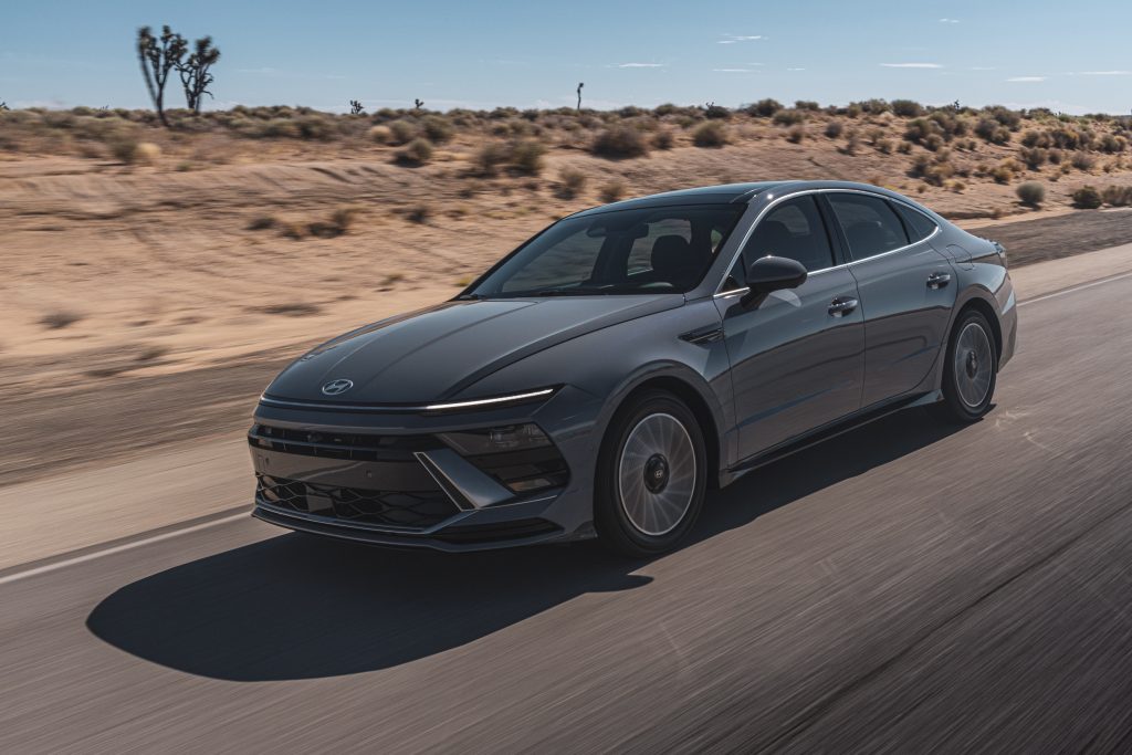 Hyundai SONATA