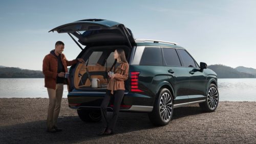 gallery-04-standing-by-tailgate